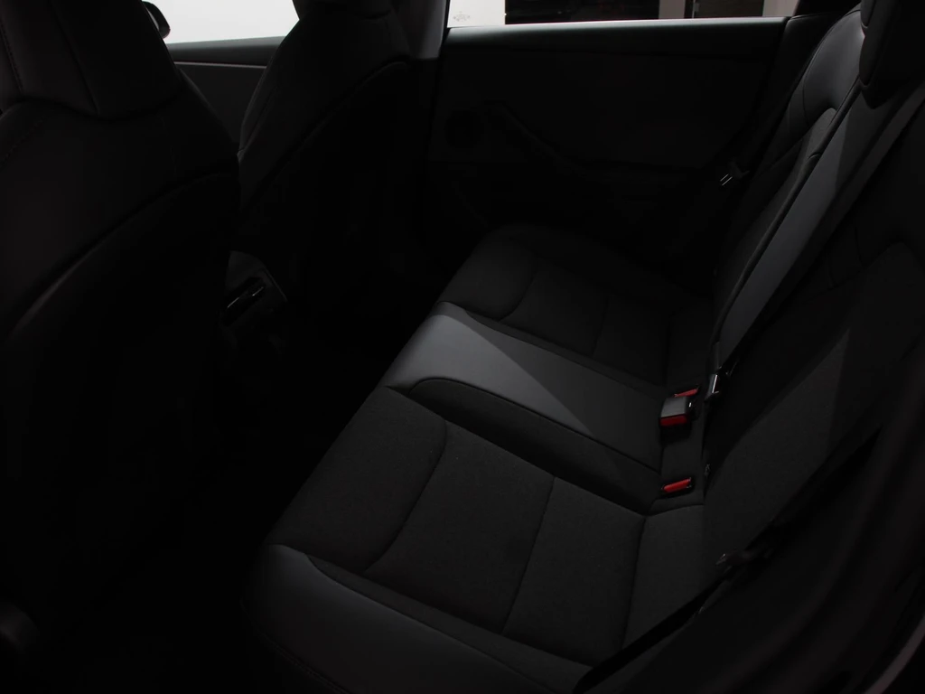 Tesla Model 3 – foto 15
