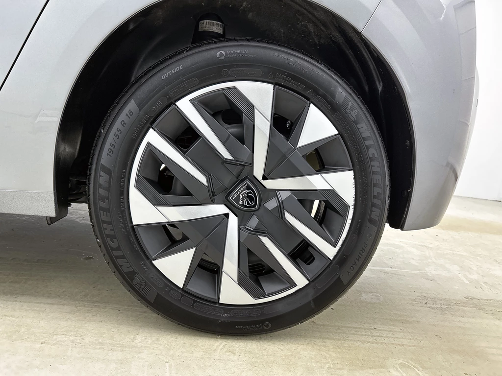 Peugeot 208 – foto 22