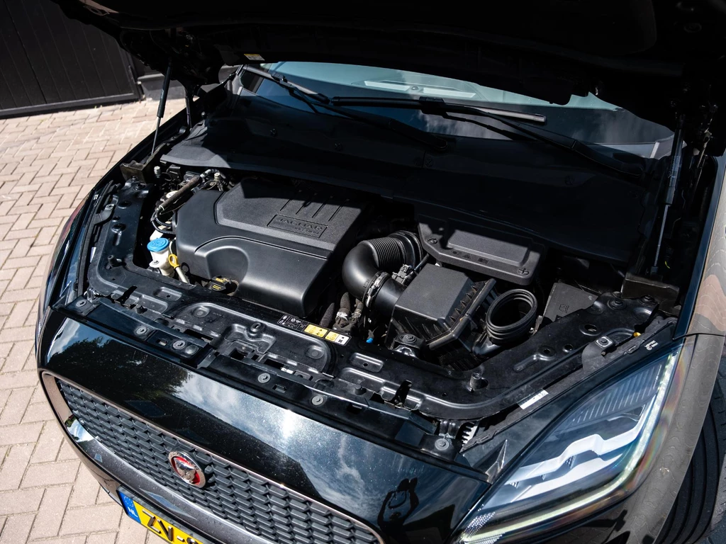 Jaguar E-PACE – foto 40