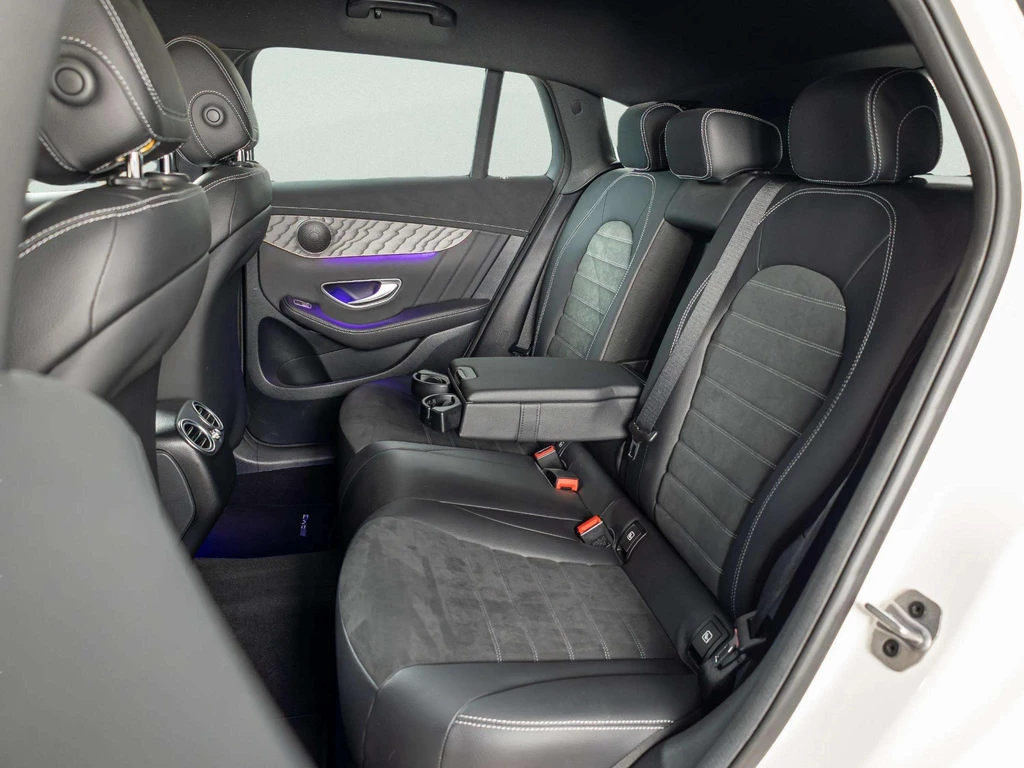 Mercedes-Benz EQC – foto 9