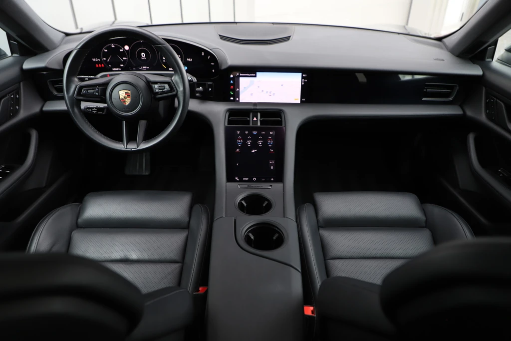 Porsche Taycan – foto 6