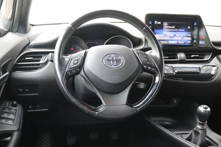 Toyota C-HR – thumbnail 16