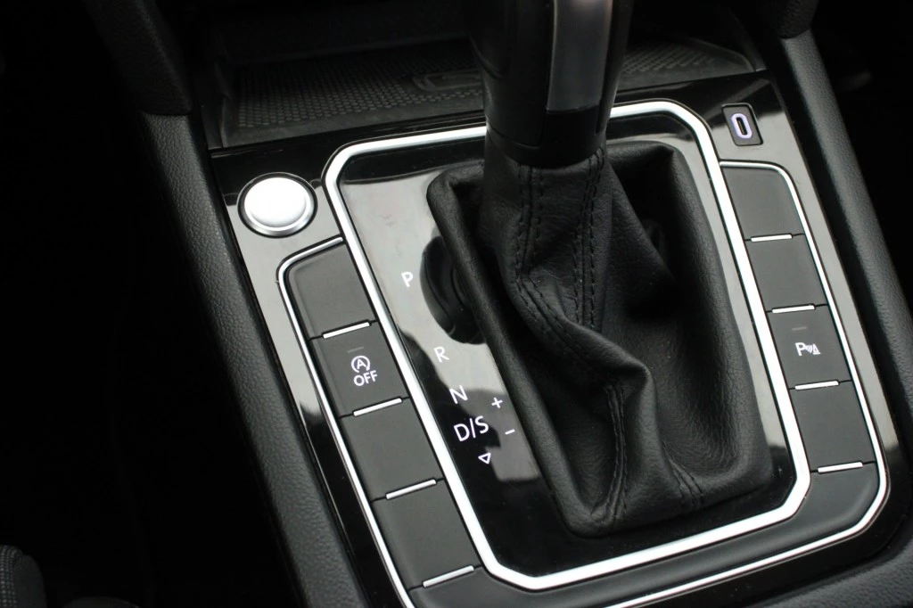 Volkswagen Passat – foto 31