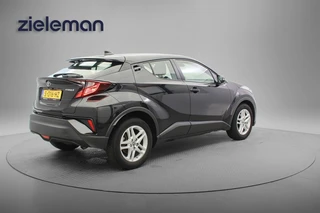 Toyota C-HR – thumbnail 5