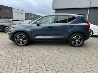 Volvo XC40 – thumbnail 2