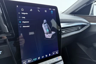 Renault Megane E-Tech – thumbnail 35