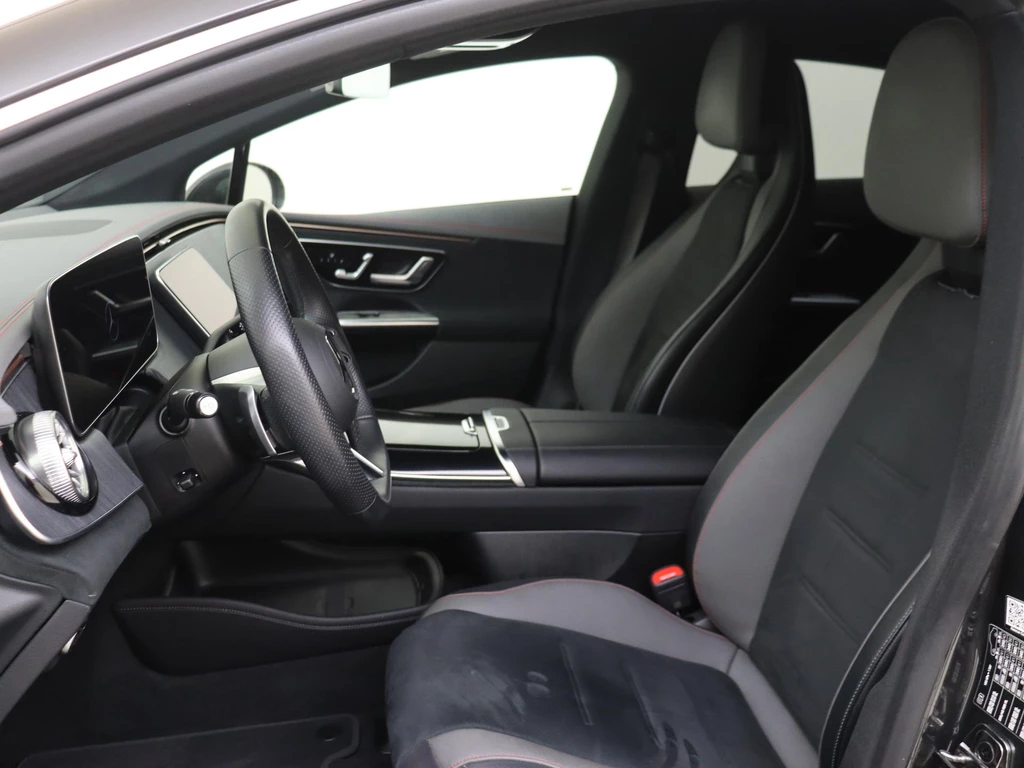 Mercedes-Benz EQE – foto 11