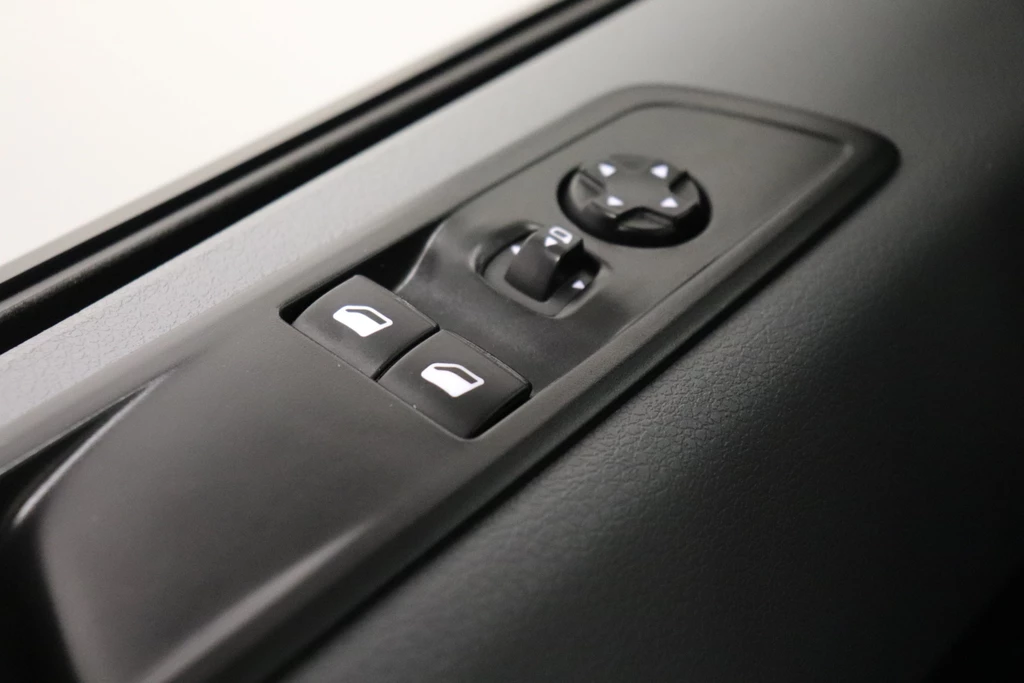 Opel Vivaro – foto 17