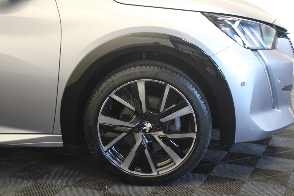 Peugeot 208 – foto 12