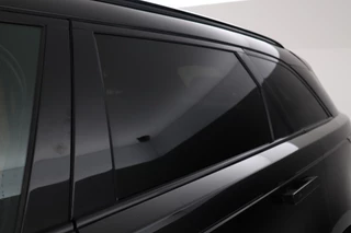 Land Rover Range Rover Velar – thumbnail 16