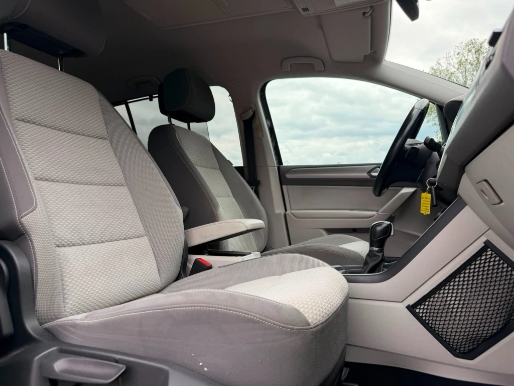 Volkswagen Touran – foto 28