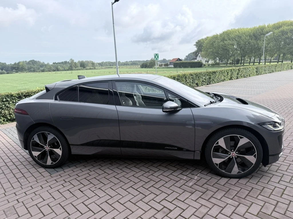 Jaguar I-PACE – foto 5