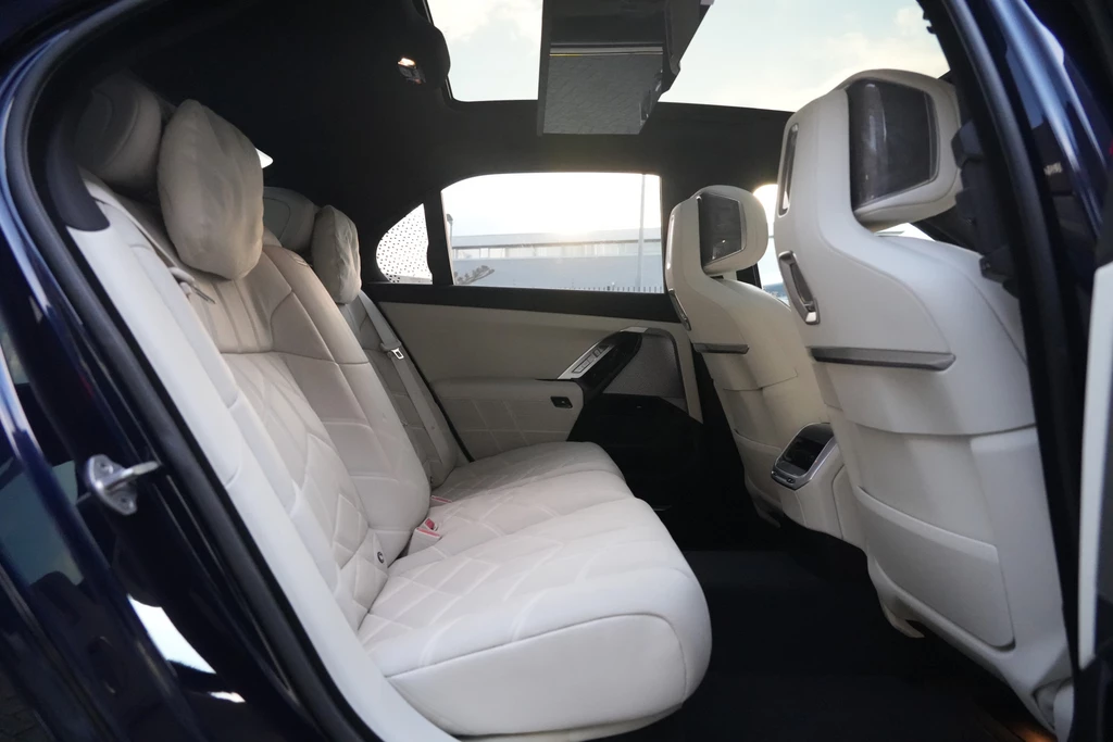 BMW 7 Serie – foto 27