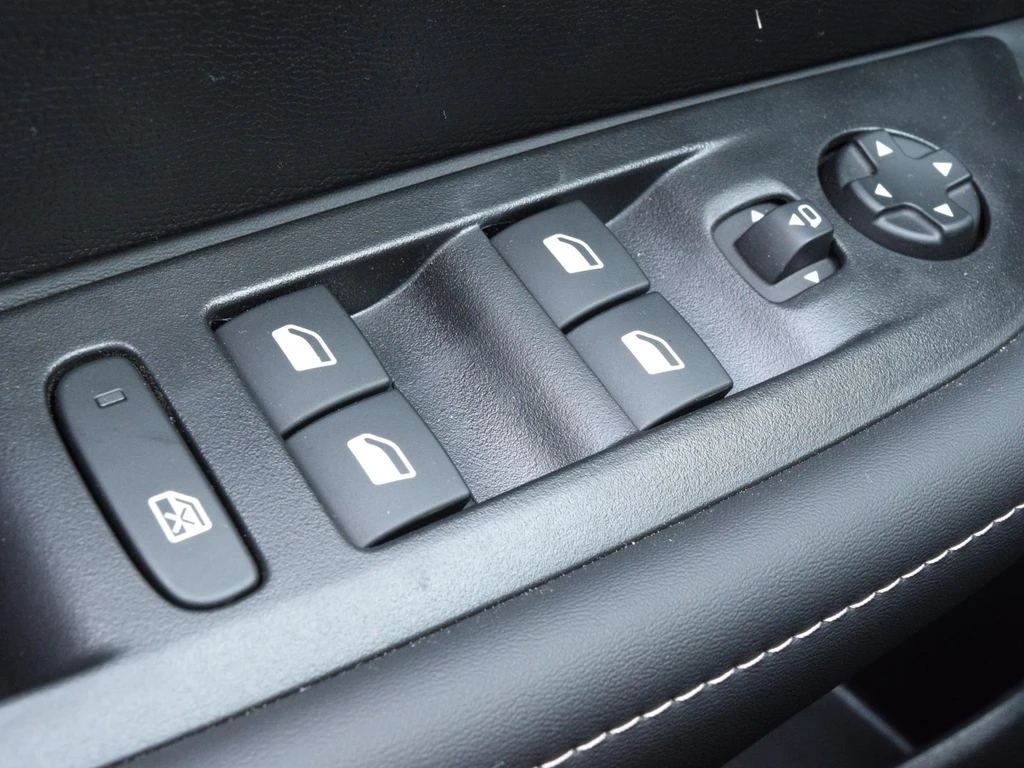 Peugeot 208 – foto 19