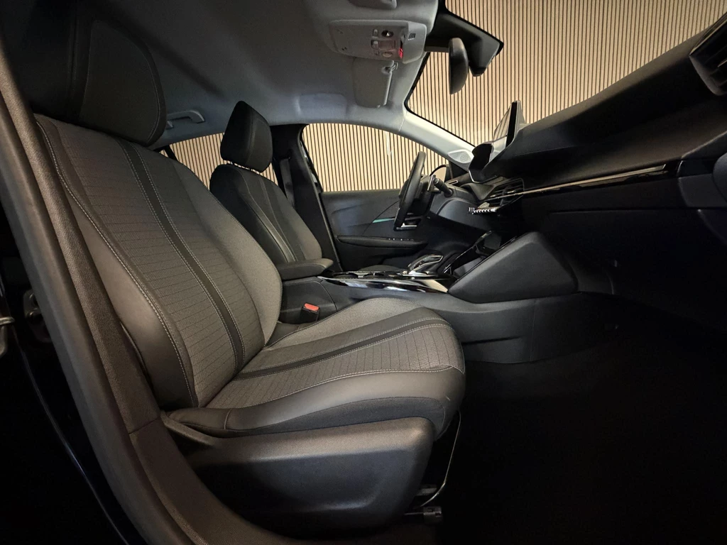 Peugeot 208 – foto 32