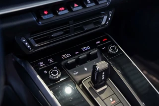 Porsche 911 – thumbnail 47