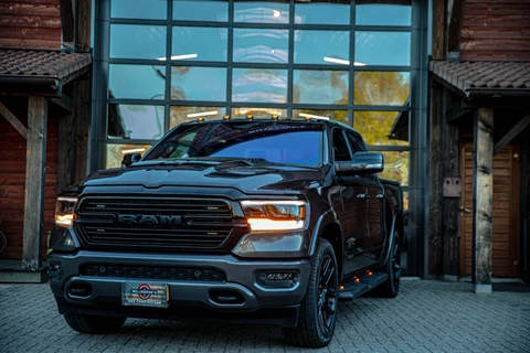 Dodge Ram 1500 5.7 V8 Laramie night | | 1e eigenaar | org nl |