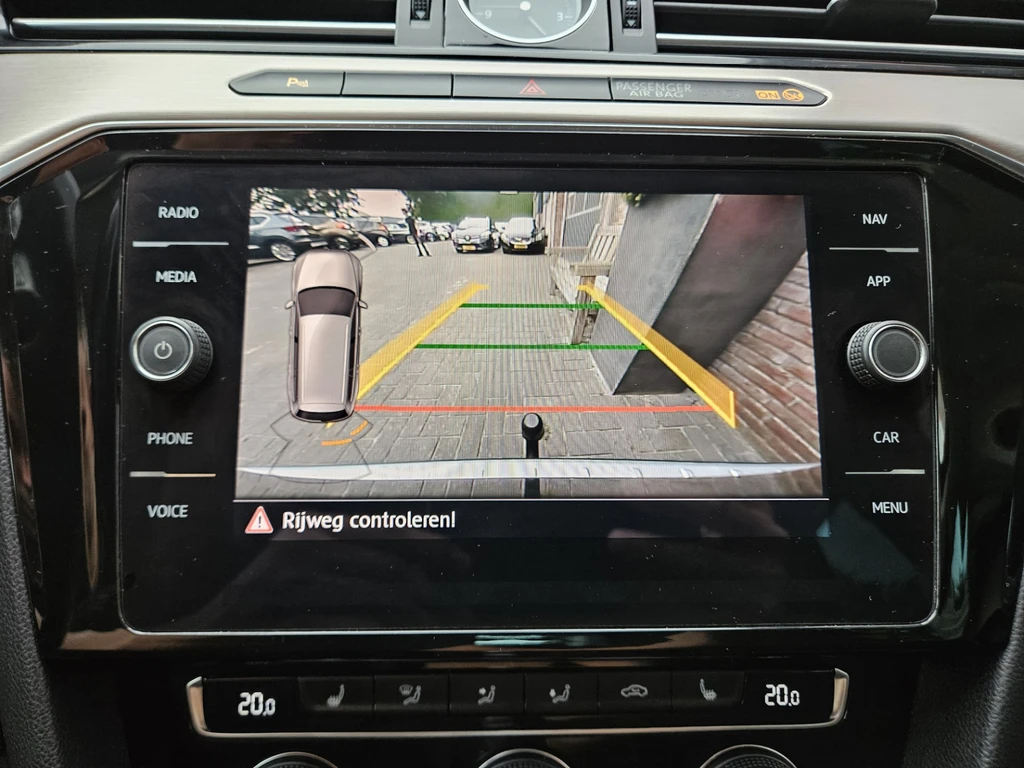 Volkswagen Passat – foto 30