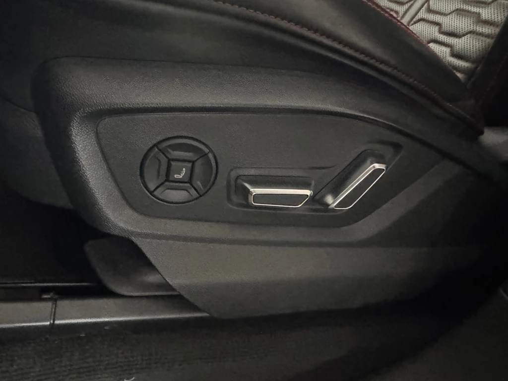 Audi RSQ8 – foto 16