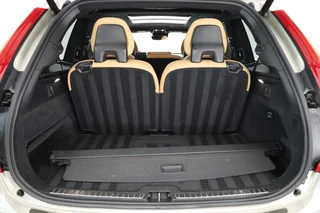 Volvo XC90 – thumbnail 33