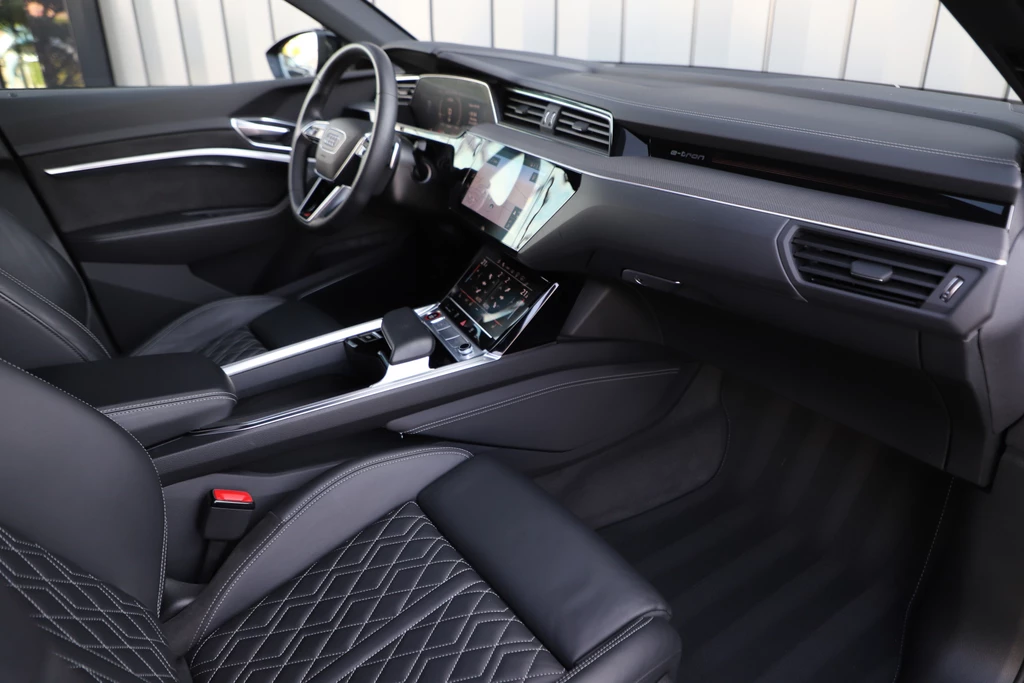 Audi e-tron – foto 6