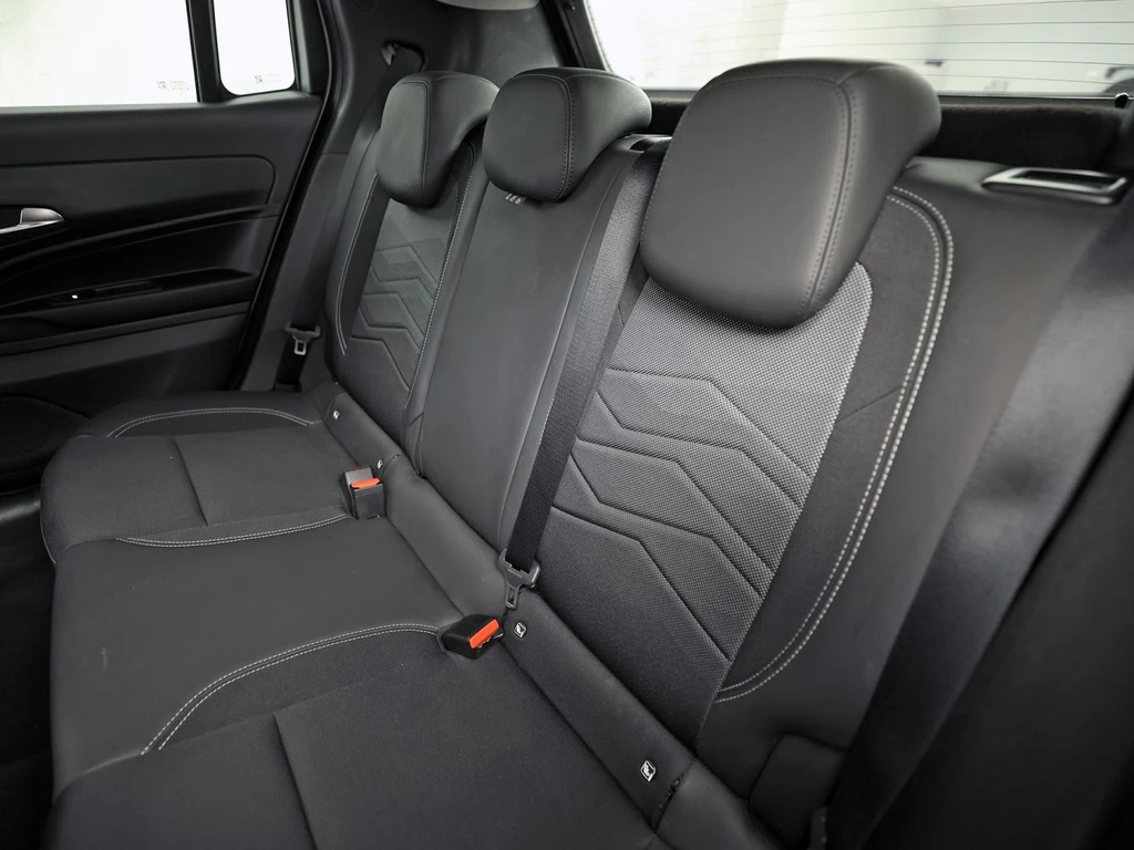 Jeep Avenger – foto 16