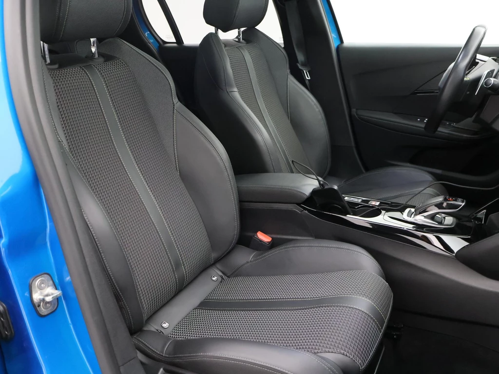 Peugeot 208 – foto 9
