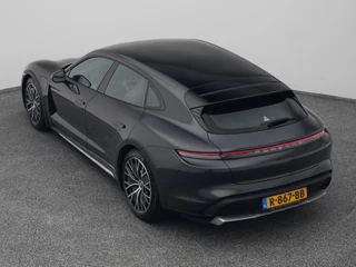 Porsche Taycan – thumbnail 6