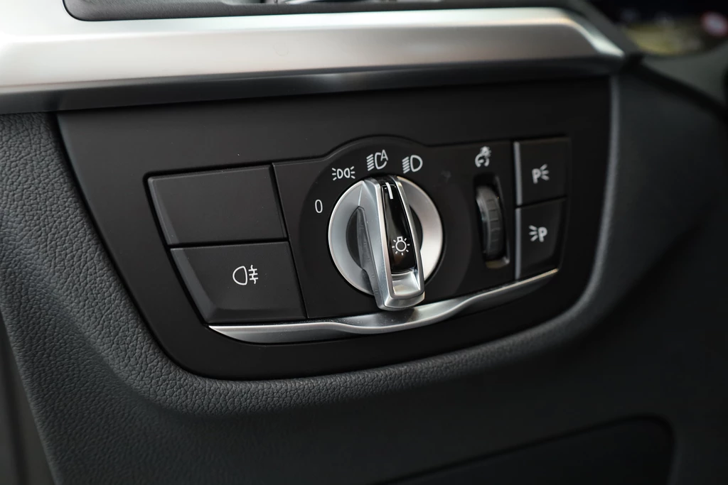 BMW iX3 – foto 12