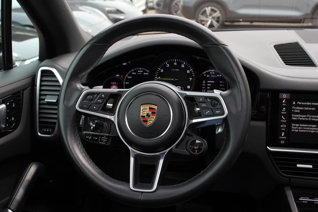 Porsche Cayenne – foto 18