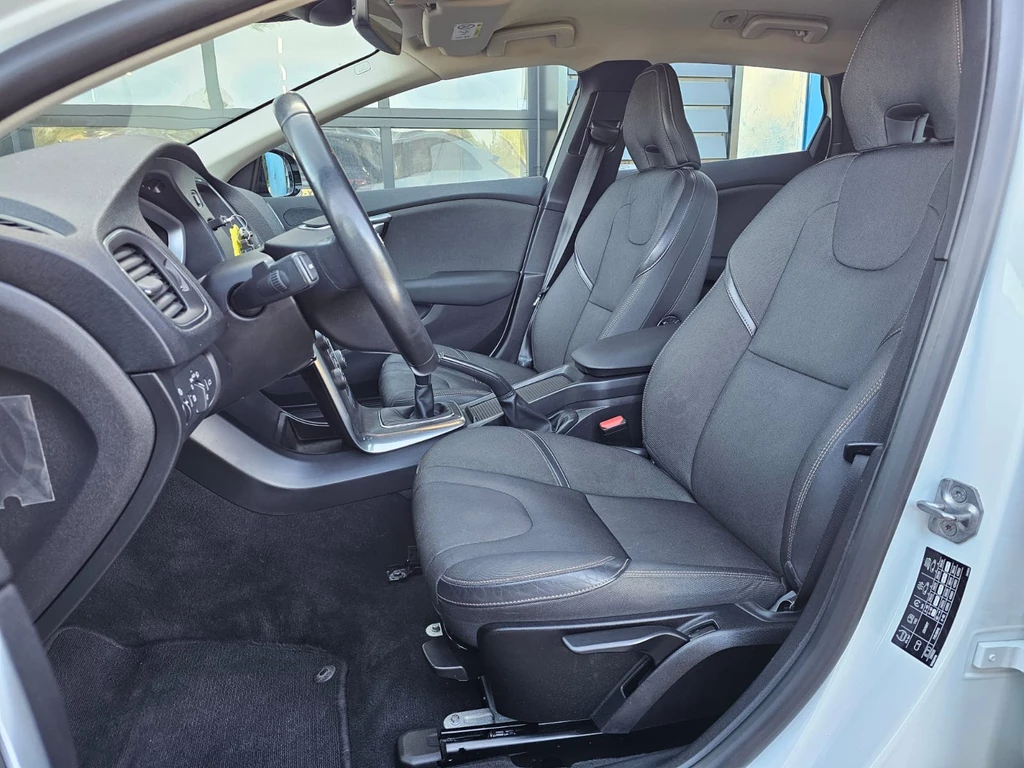 Volvo V40 – foto 28