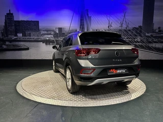 Volkswagen T-Roc – thumbnail 6