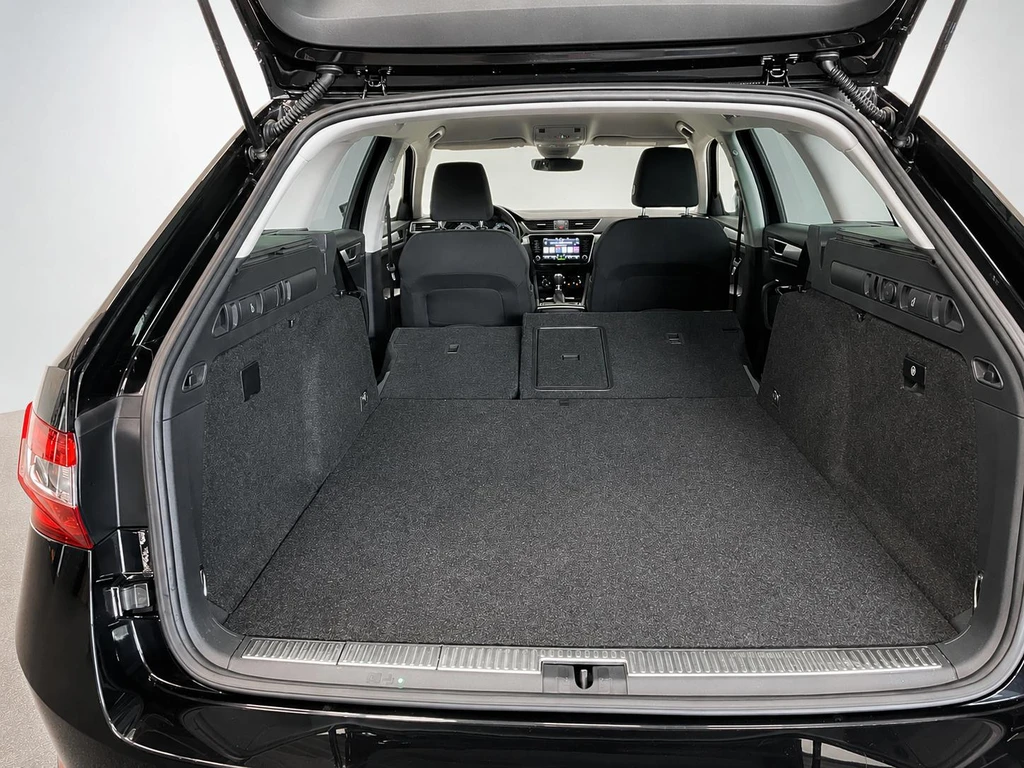 Škoda Superb – foto 39