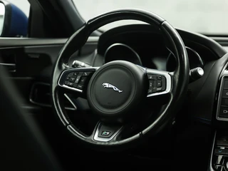 Jaguar XE – thumbnail 17
