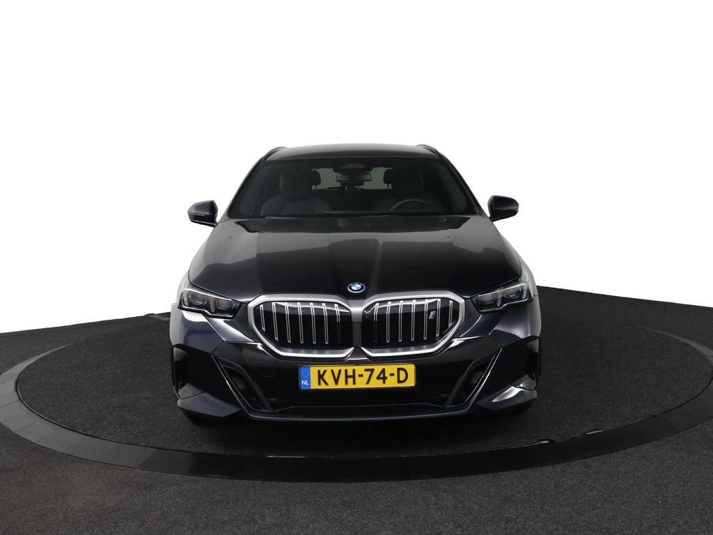 BMW i5 – foto 8