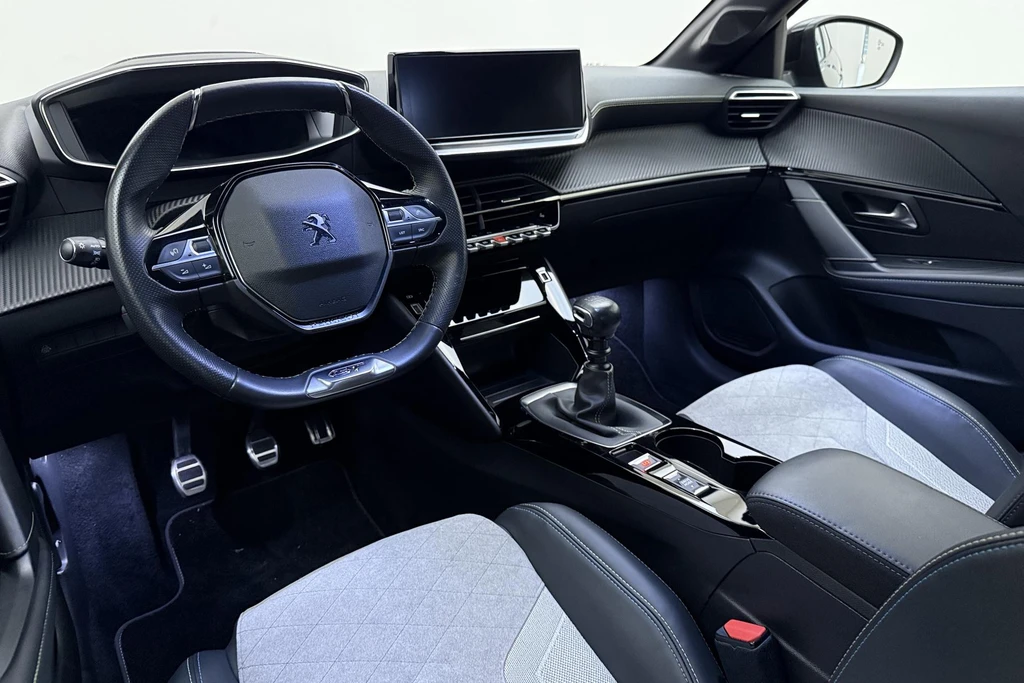 Peugeot 208 – foto 15