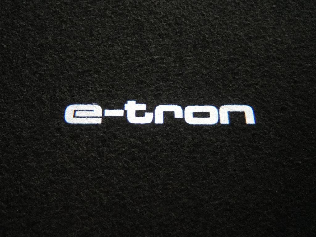 Audi Q8 Sportback e-tron – foto 37