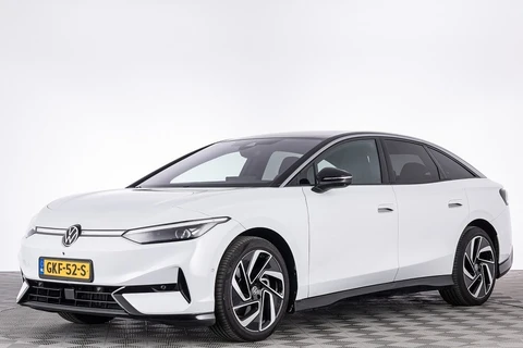 Volkswagen ID.7 Pro Business 77 kWh | EL. STOELEN | 360 Camera | SFEER | Head-UP