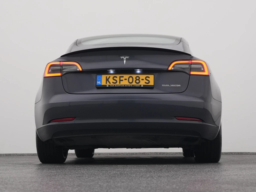 Tesla Model 3 – foto 10