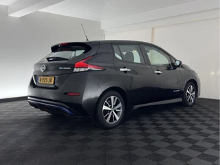 Nissan Leaf – thumbnail 4