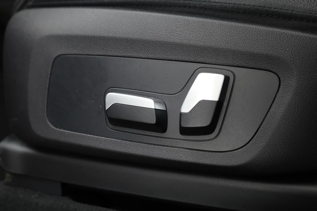 BMW iX3 – foto 11