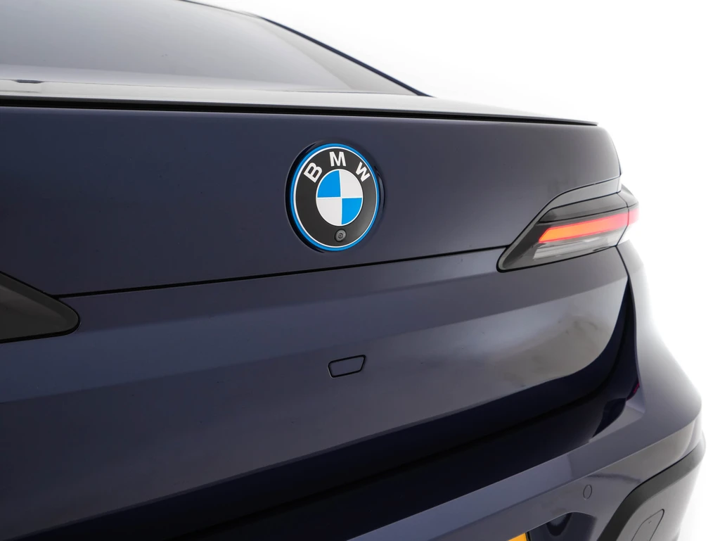 BMW i7 – foto 38
