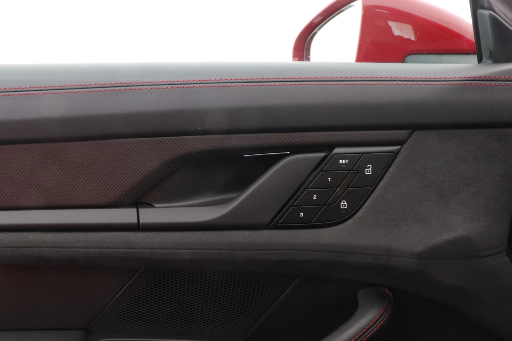 Porsche Taycan – foto 30