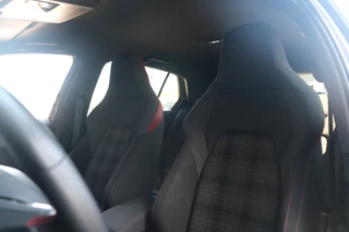Volkswagen Golf – thumbnail 10