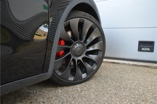 Tesla Model Y – thumbnail 9