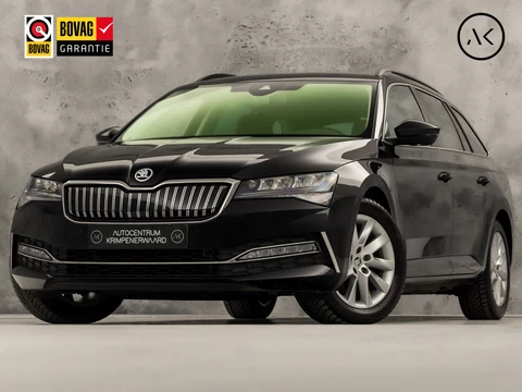 Škoda Superb Combi 1.4 TSI iV Sport 218Pk Automaat (VIRTUAL COCKPIT, APPLE CARPLAY, GROOT NAVI, MEMORY SEAT, LEDER/ALCANTARA, CAMERA, STOELVERWARMING, ADAPTIVE CRUISE, ELEK ACHTERKLEP, NIEUWSTAAT)