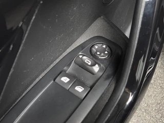 Peugeot 208 – thumbnail 22