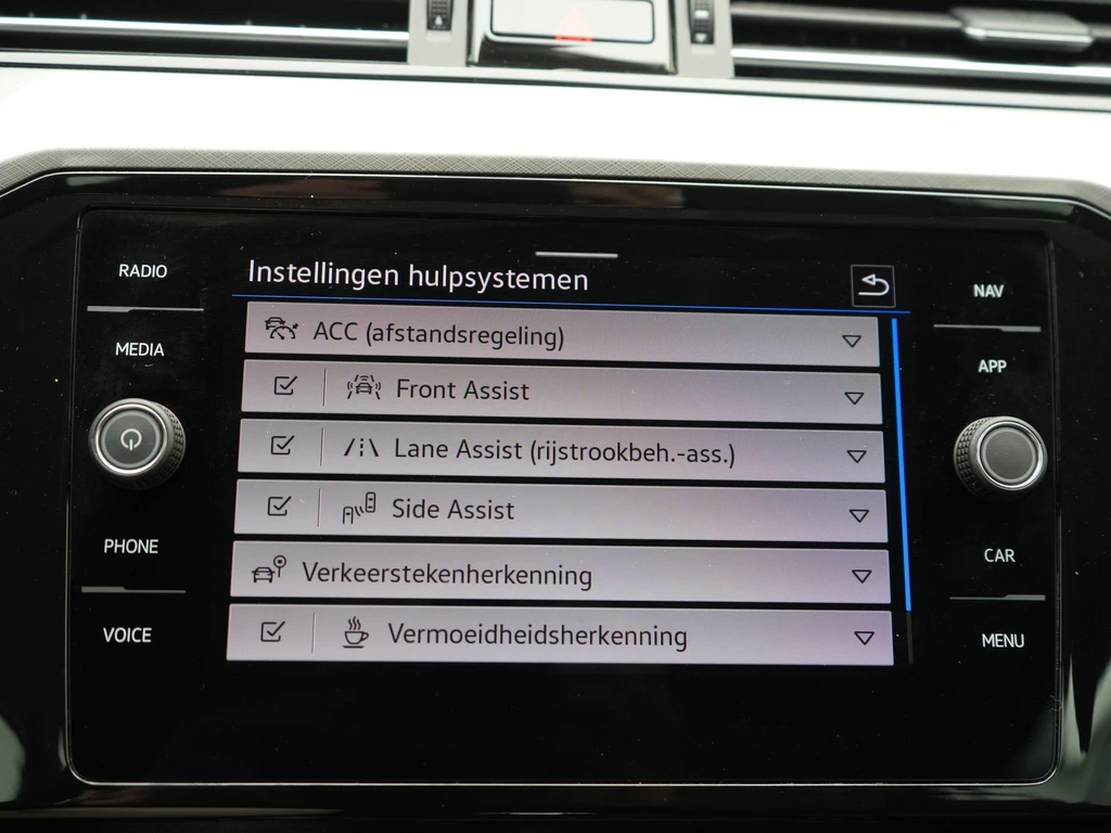 Volkswagen Passat – foto 25