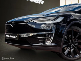 Tesla Model X – thumbnail 2