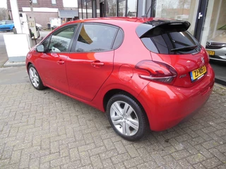 Peugeot 208 – thumbnail 1